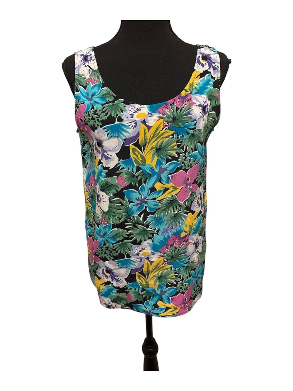 Petite Sophisticate Black Tropical Floral Scoop Tank